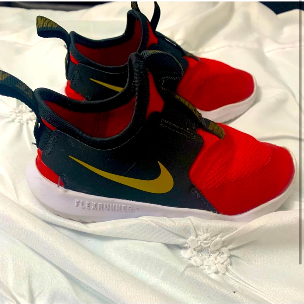 Nike toodler red